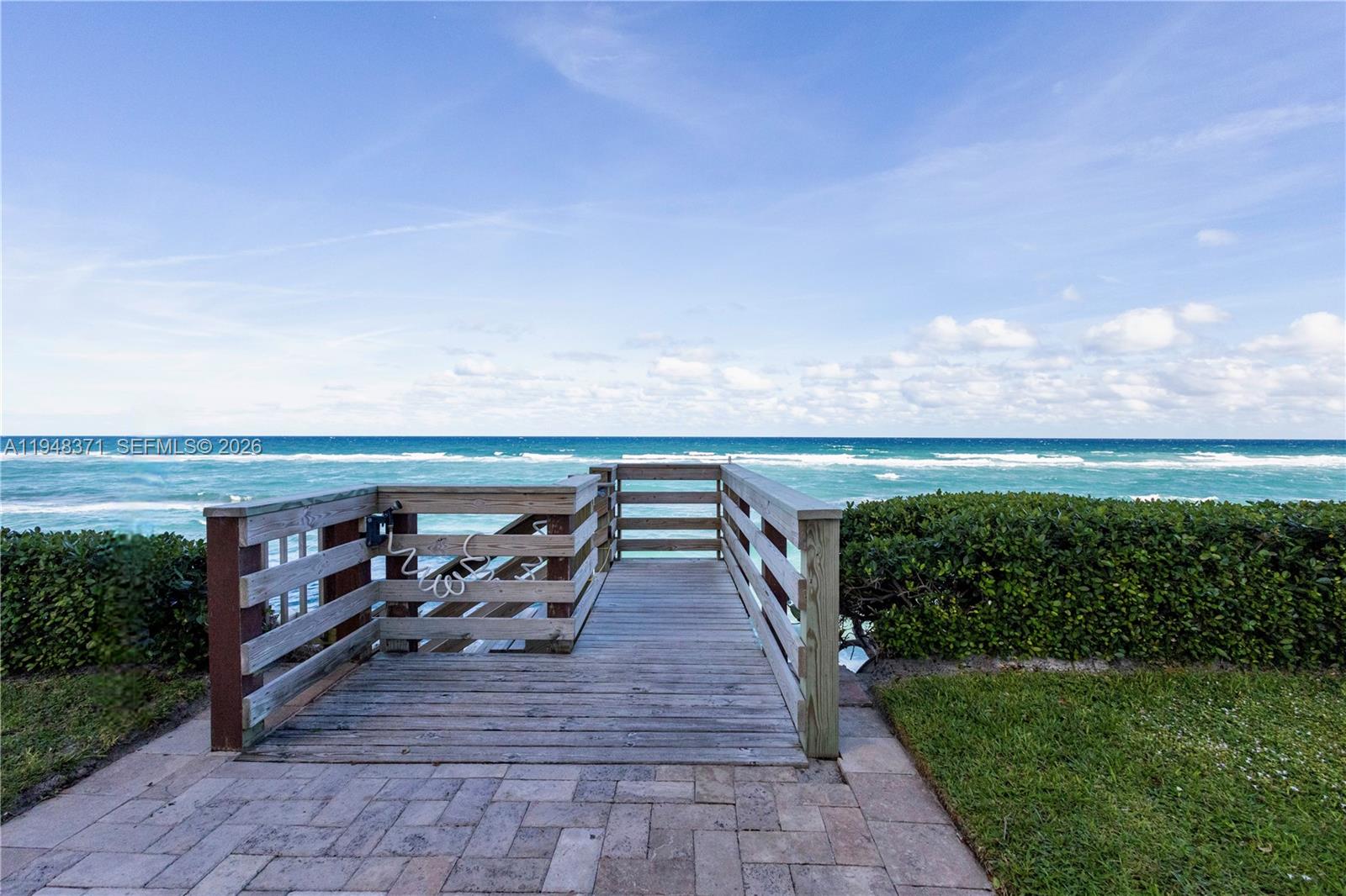 EASTPOINTE CONDO - Residential