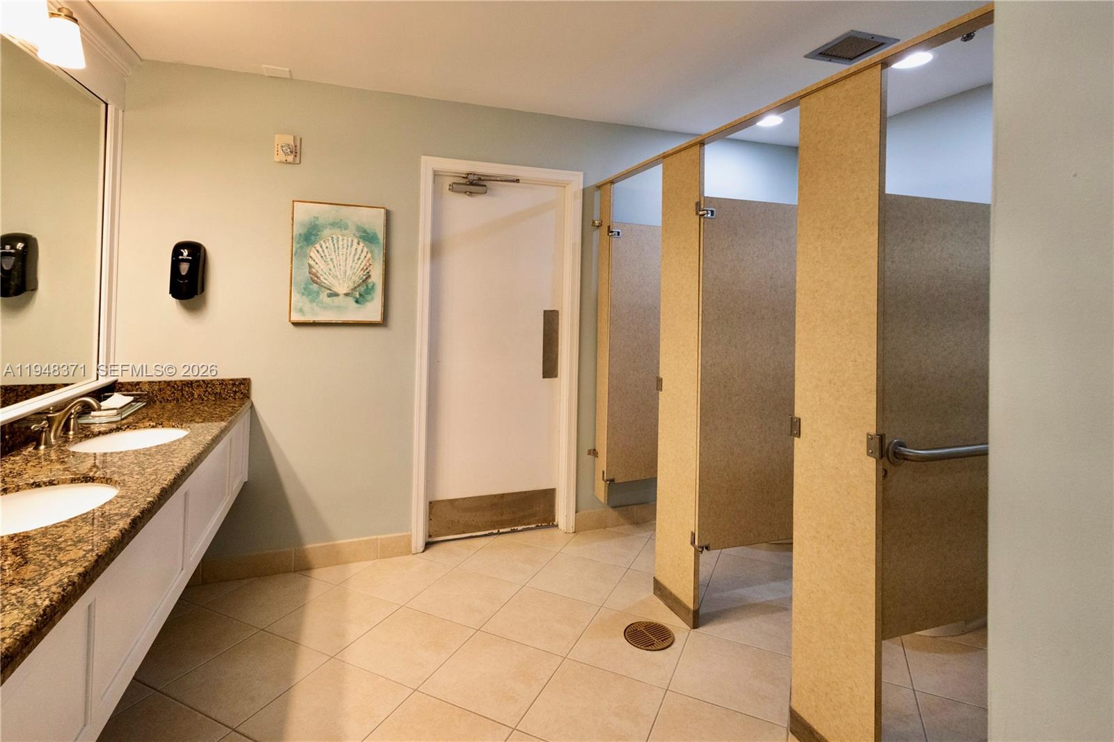 EASTPOINTE CONDO - Residential