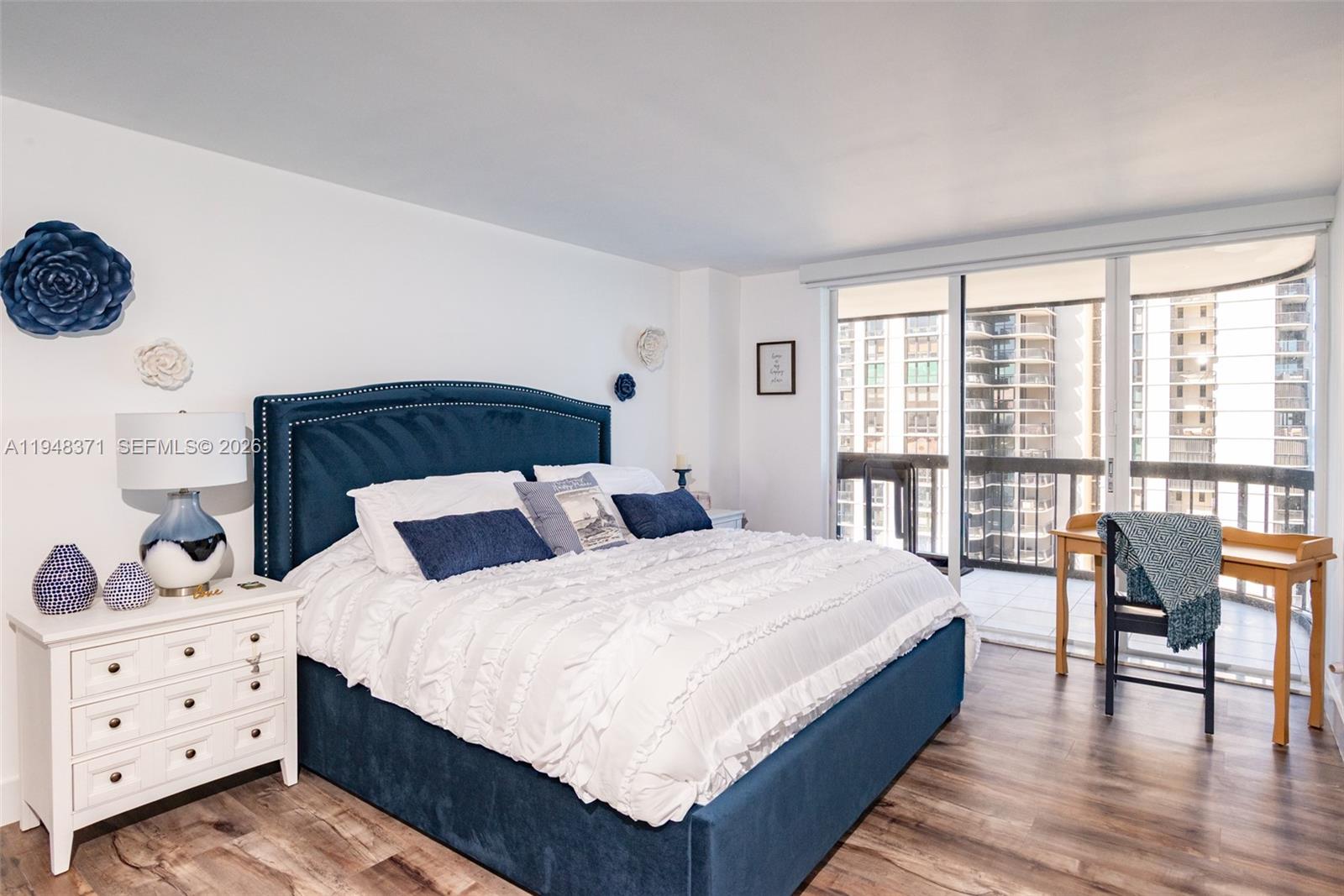 EASTPOINTE CONDO - Residential