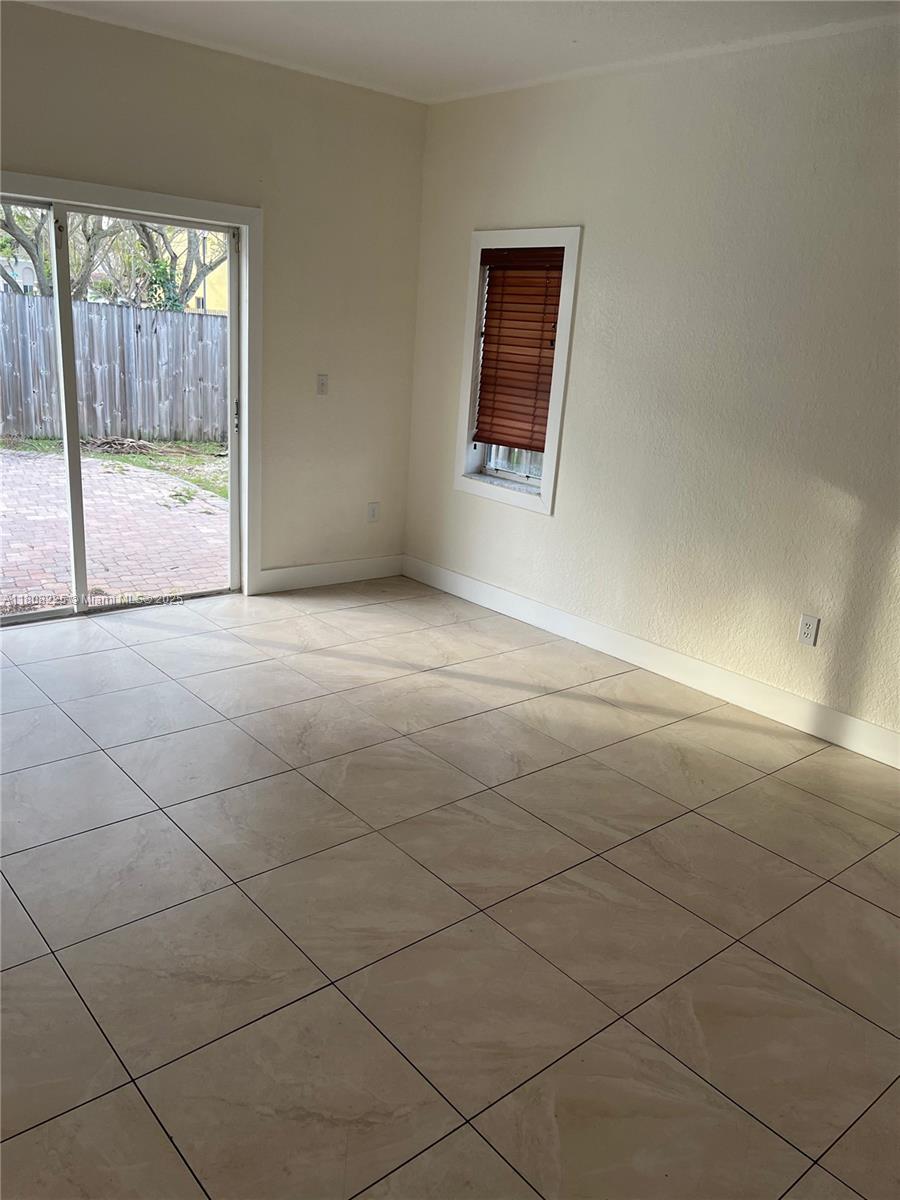 SILVER PALM HOMES - Residential