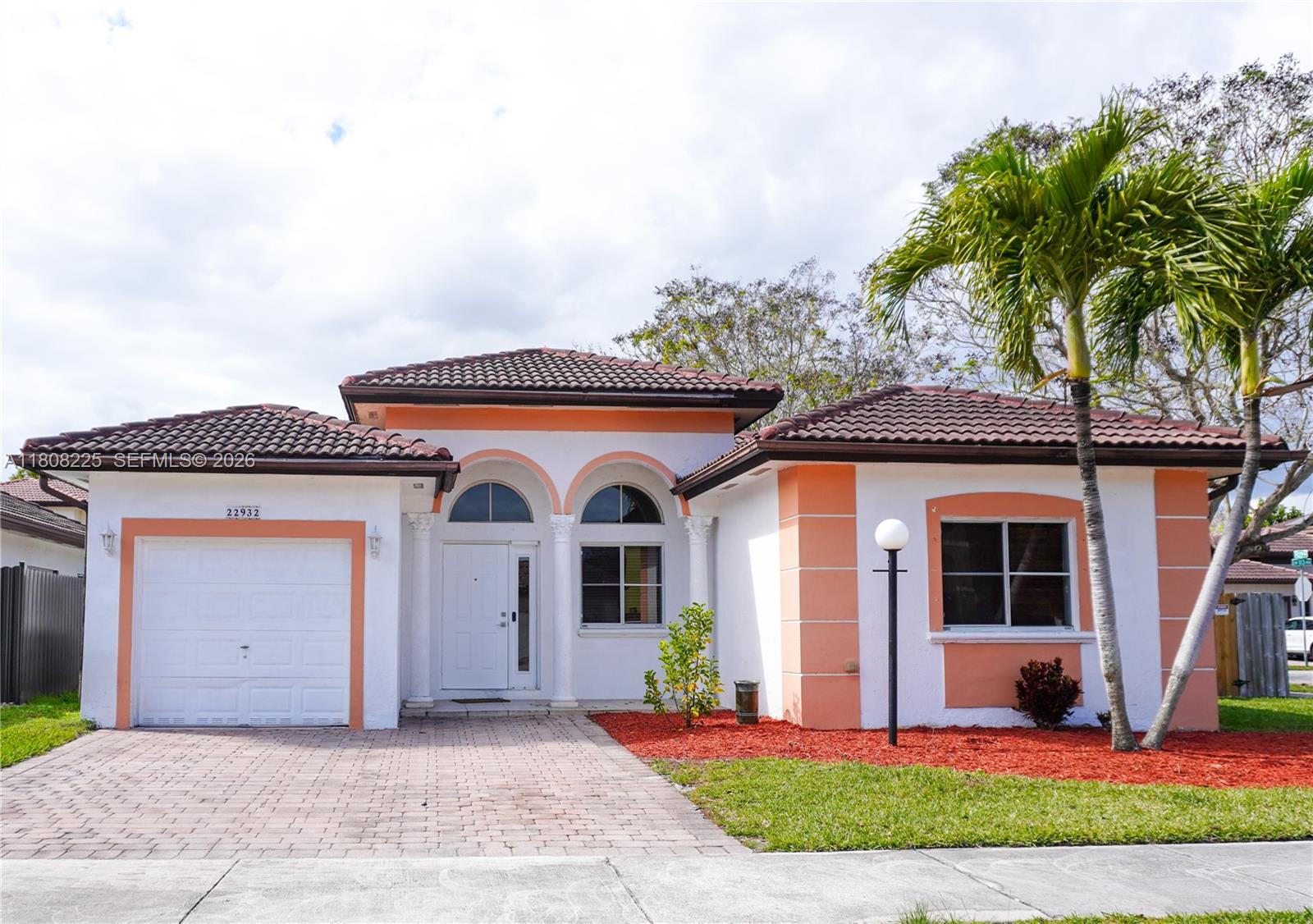 SILVER PALM HOMES - Residential