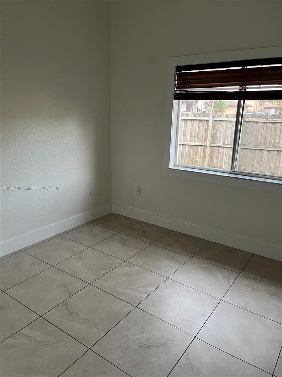 SILVER PALM HOMES - Residential