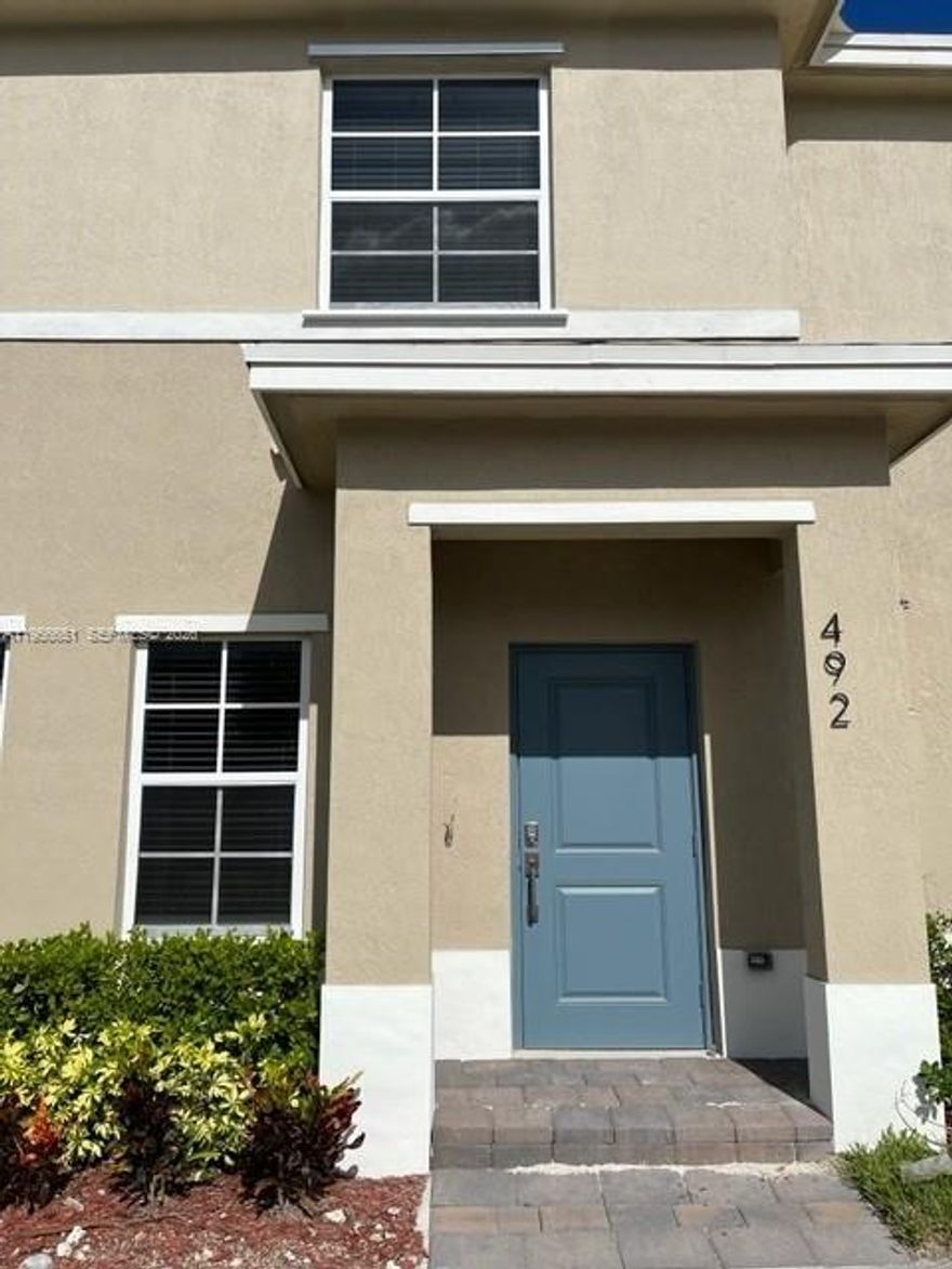 Beautiful Townhouse 2/2.5 with 2 assign parking spaces in front. Two bedrooms upstairs with its own private bathroom and walk in closet. Modern kitchen with s/s appliances. Washer & dryer. Patio. Gorgeous Clubhouse pool, and fitness center. EASY HOA APPROVAL!!
All information is approximate and not warranted or guaranteed. ONLY 1st MONTH RENTAL AND 1 MONTH SECURITY DEPOSIT!!