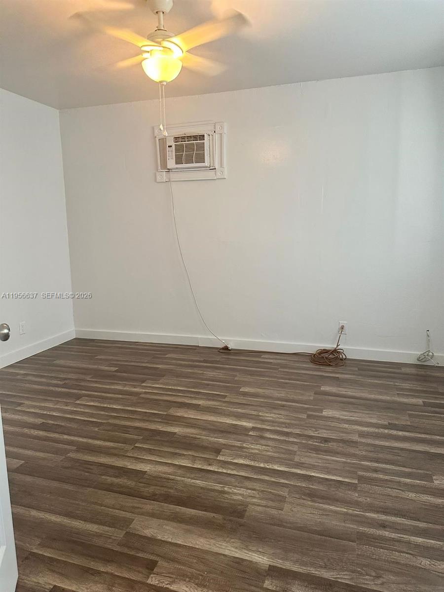 NORTH HOLLYWOOD - Residential Lease