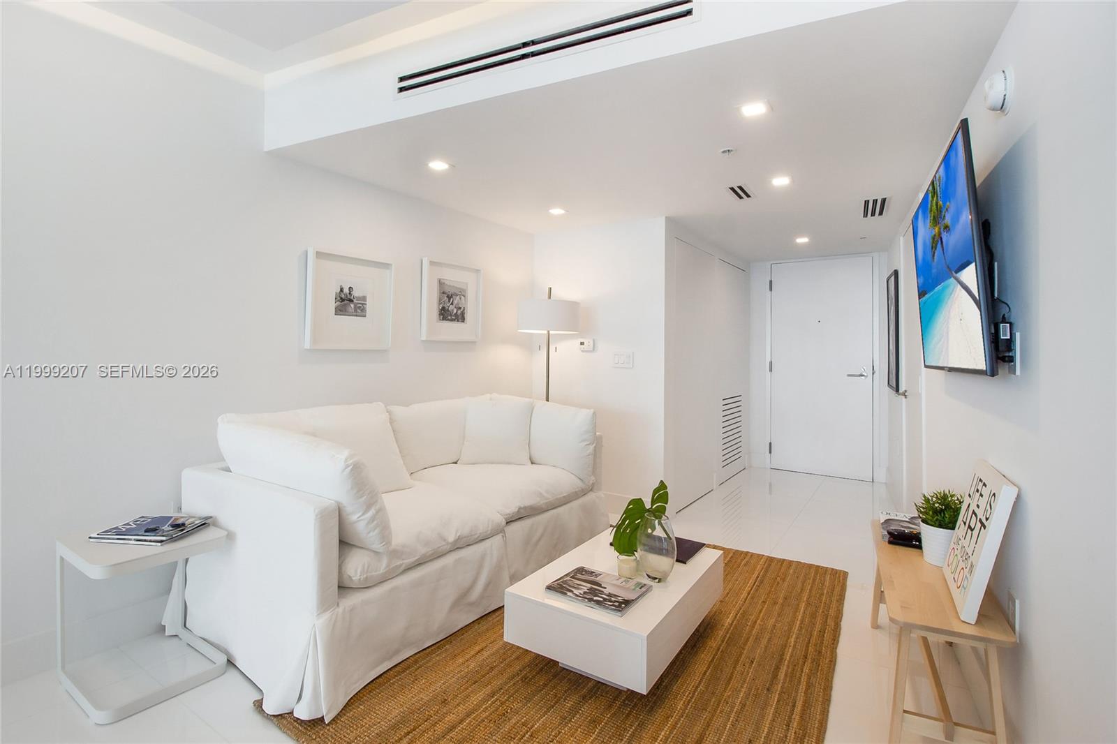 PELORO - Residential Lease