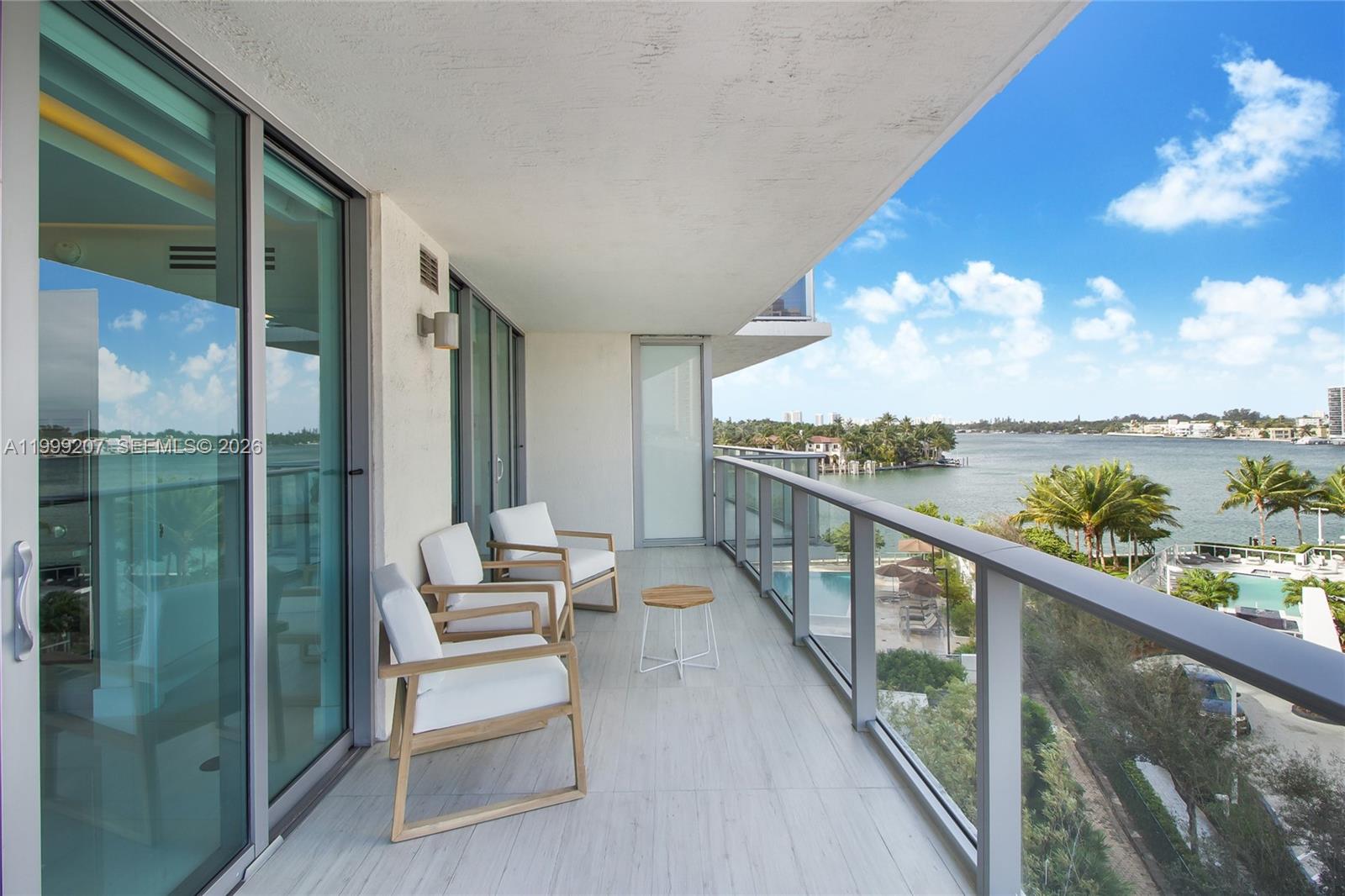 6620 Indian Creek Dr 516