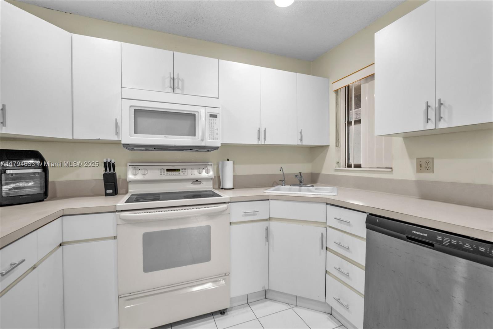 KARANDA VILLAGE III-A CON - Residential