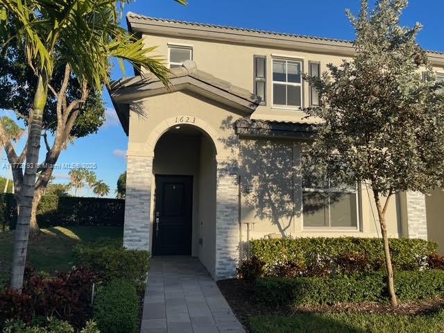 Rental Property at 1623 Se 26th Rd 1623, Homestead, Miami-Dade County, Florida - Bedrooms: 3 
Bathrooms: 3  - $2,350 MO.