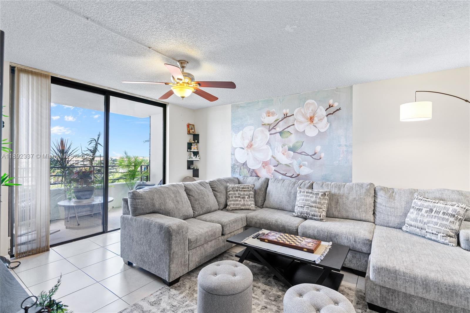 OLYMPUS CONDO PHASE - Residential