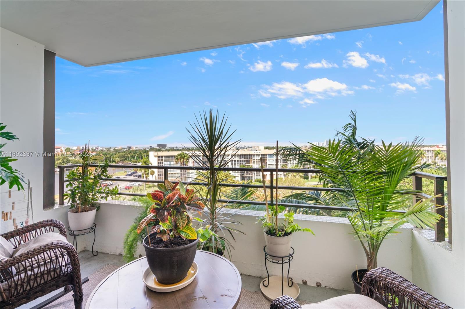 OLYMPUS CONDO PHASE - Residential