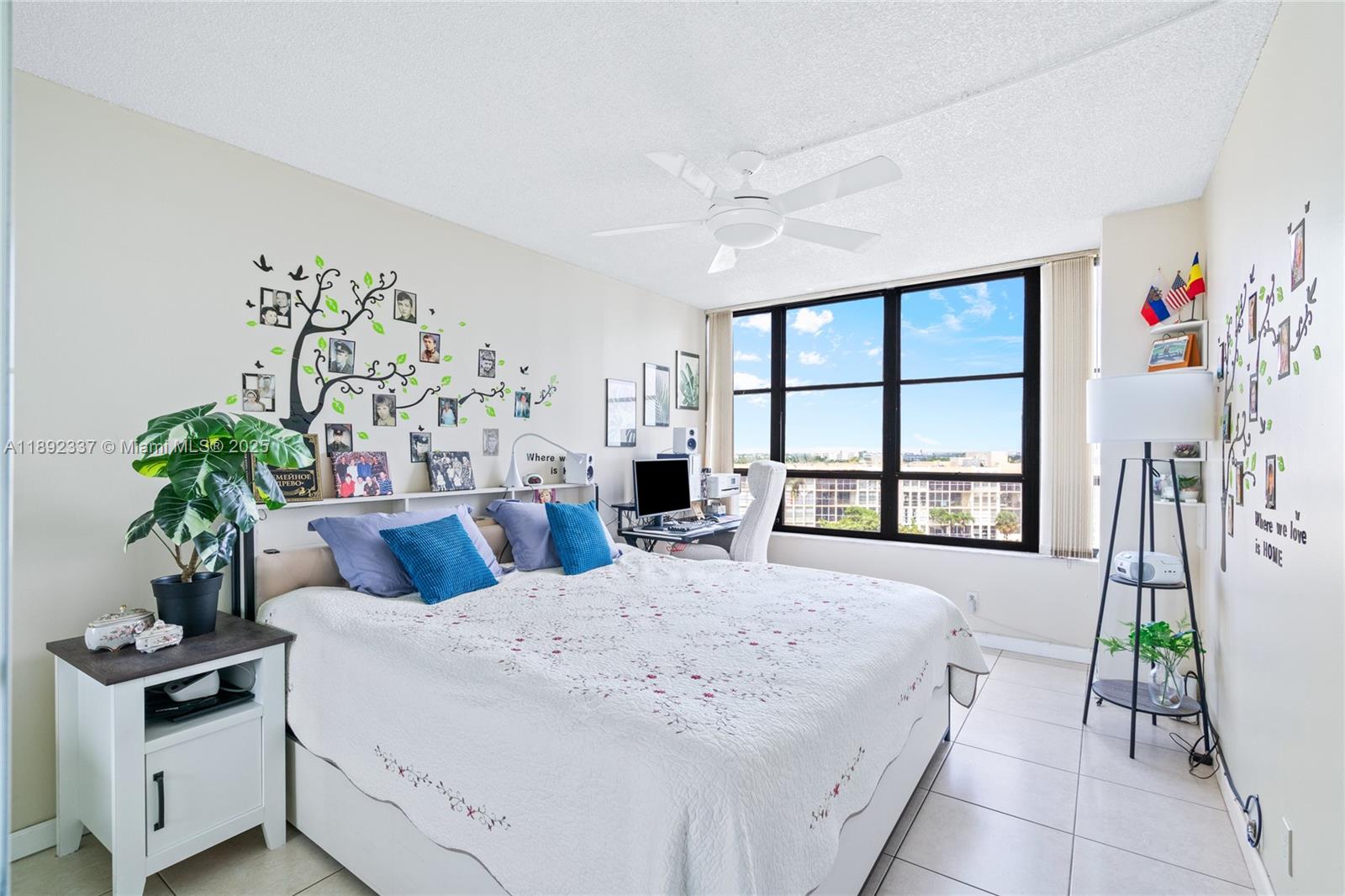 OLYMPUS CONDO PHASE - Residential