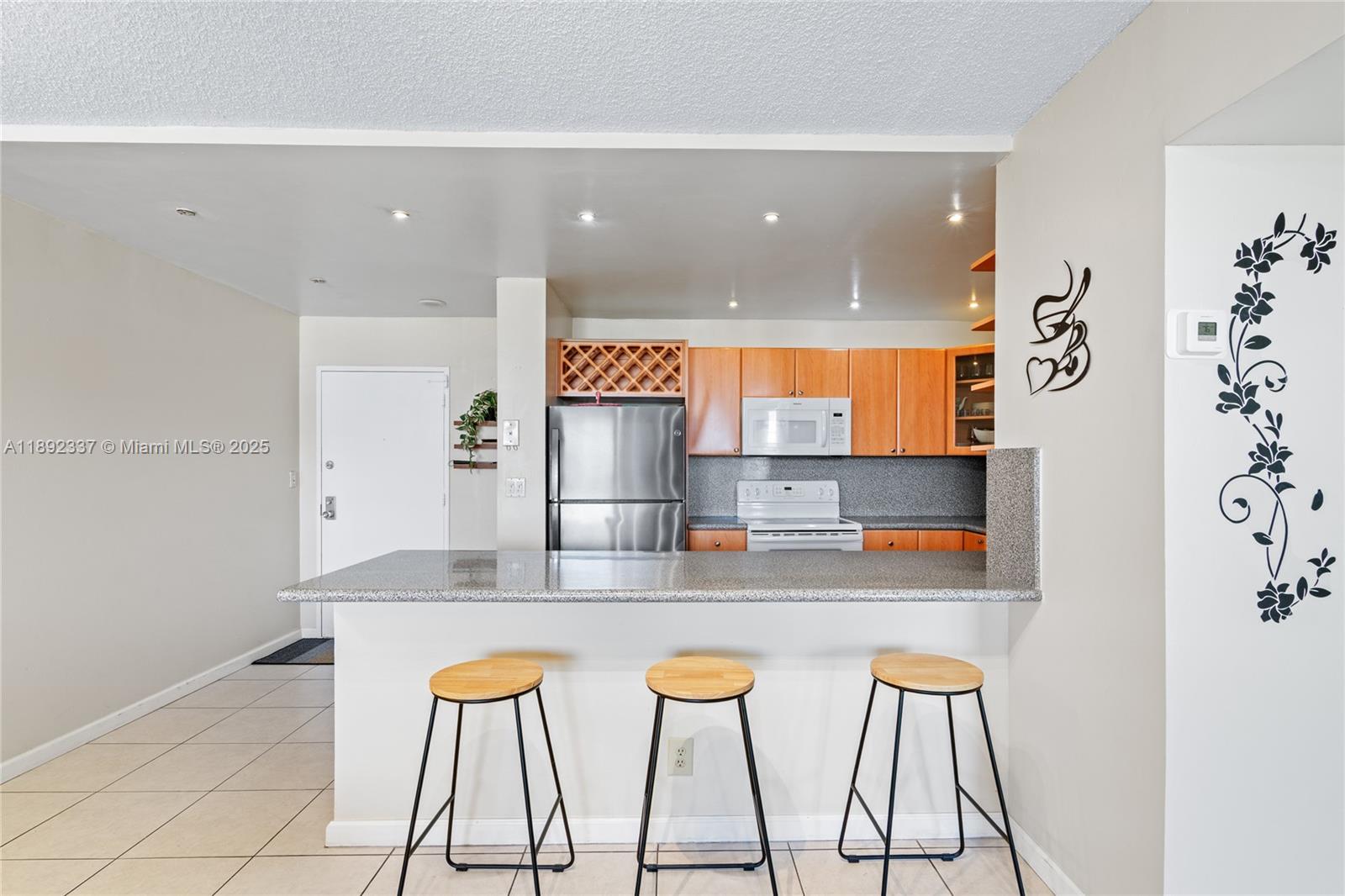 OLYMPUS CONDO PHASE - Residential