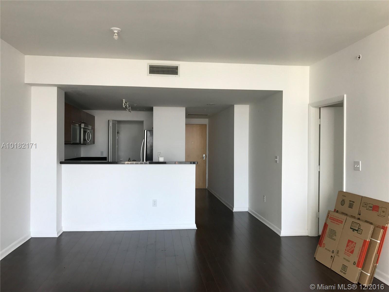 BEAUTIFUL 1/1 WITH DARK LAMINATE WOOD FLOORING + CARPET IN THE BEDROOM. WASHER/DRYER, WALK-IN CLOSET, STAINLESS STEEL APPLIANCES. 4 RESORT STYLE POOLS, JACUZZI & SPA, HEALTH & FITNESS CENTER, BIG SCREEN THEATER, BAR & LOUNGE AREA, BUSINESS ROOM, FRONT DESK SERVICE. ONLY STEPS AWAY FROM AMERICAN AIRLINES ARENA, FINANCIAL & ARTS DISTRICT, SHOPPING, RESTAURANTS. UNBEATABLE DOWNTOWN LOCATION. OWNER MOTIVATED TO RENT.