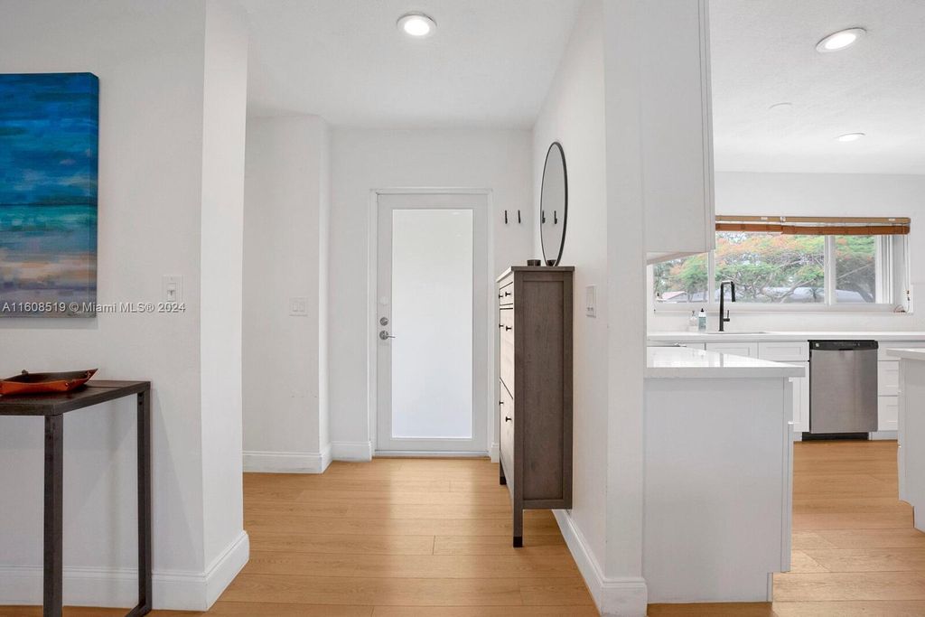 Photo of 1365 SW 9th St, Boca Raton, FL 33486 (MLS # A11608519)