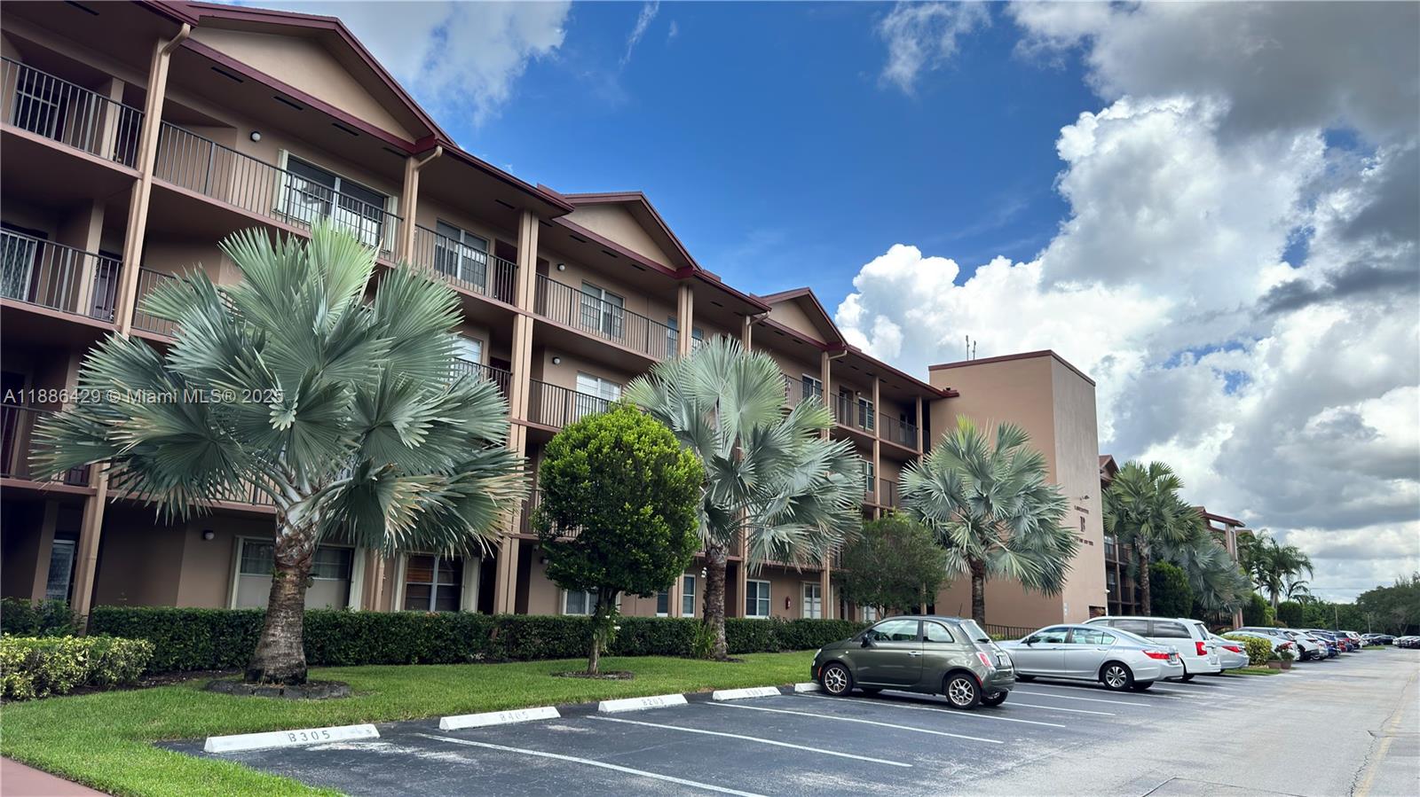 LANCASTER AT CENTURY VILL - Residential