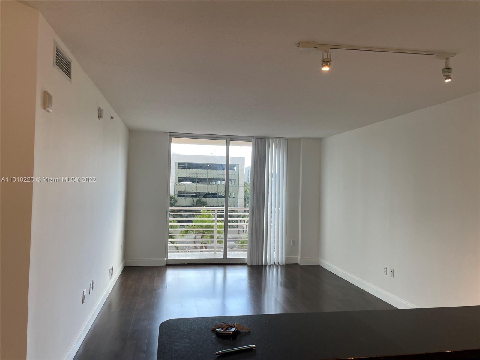 VENTURE AT AVENTURA EAST - Residential Lease