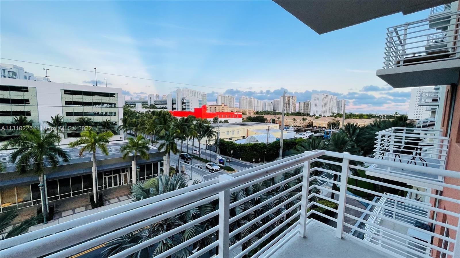 VENTURE AT AVENTURA EAST - Residential Lease