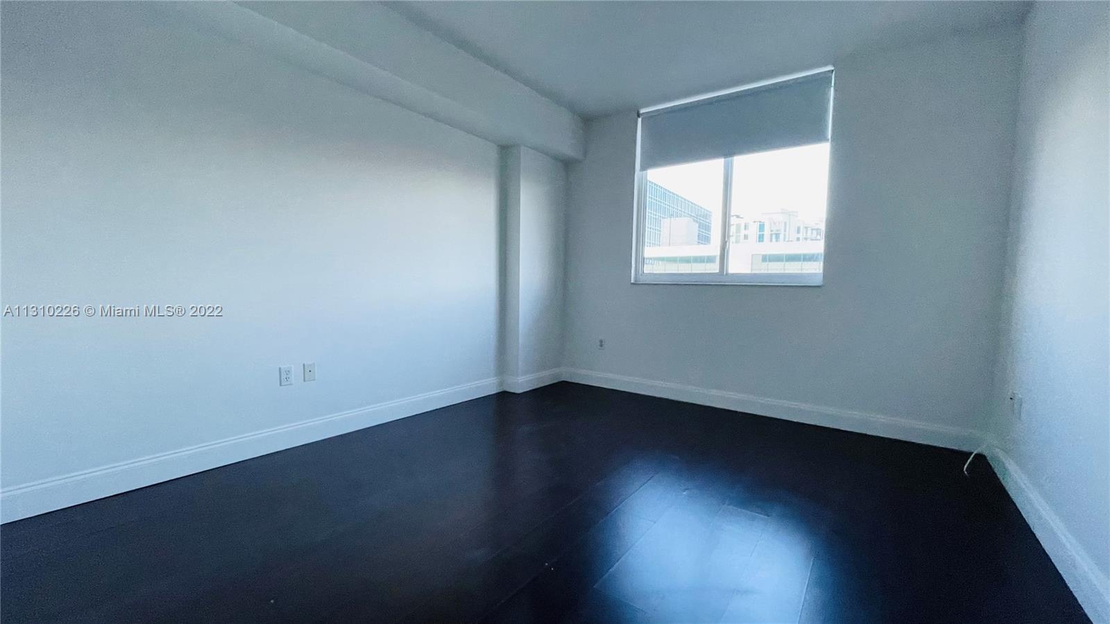 VENTURE AT AVENTURA EAST - Residential Lease