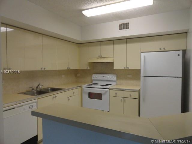 LAKEWOOD AT EMERALD HILLS - Residential Lease