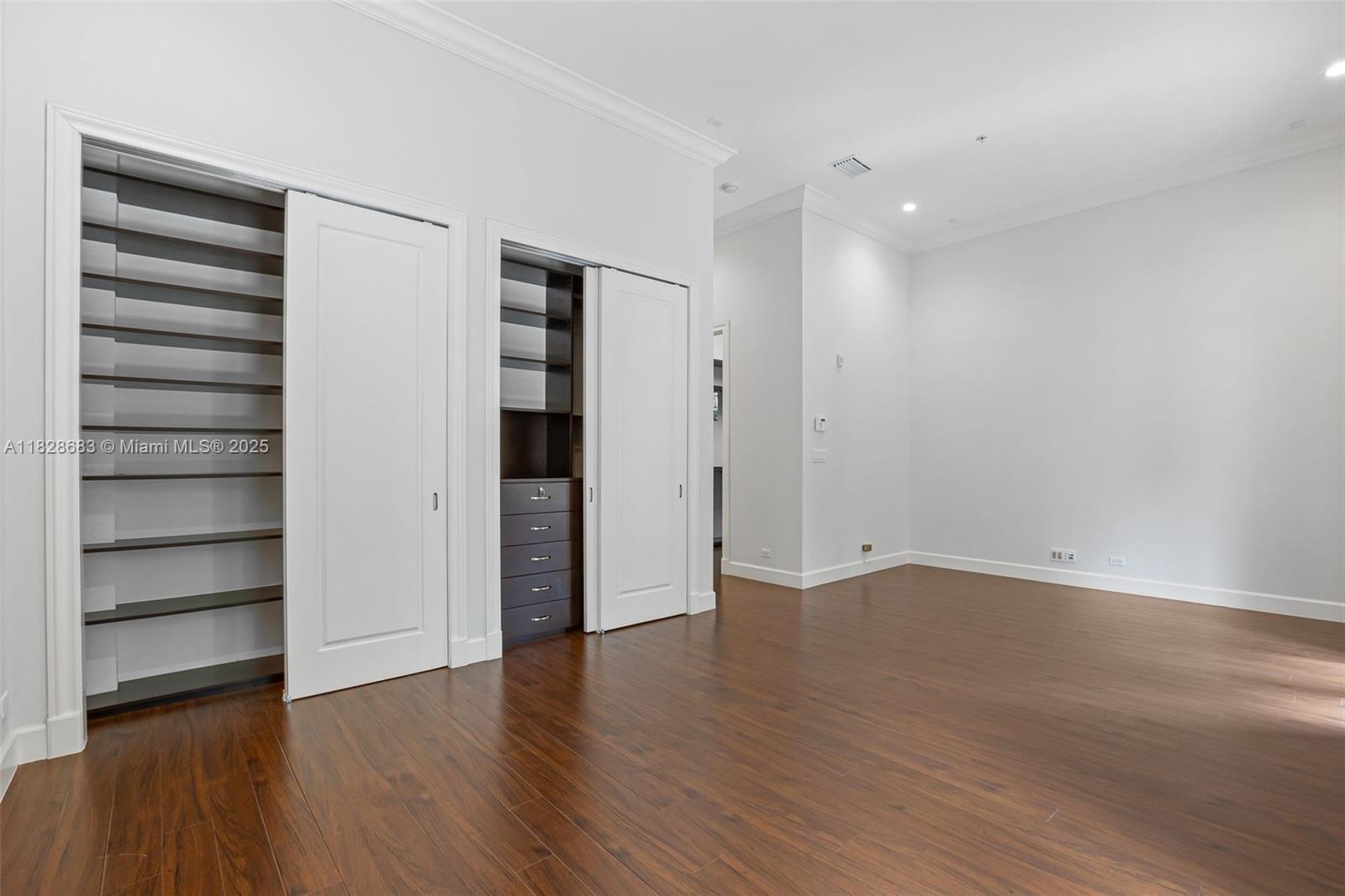 OAK LANE - Residential Lease