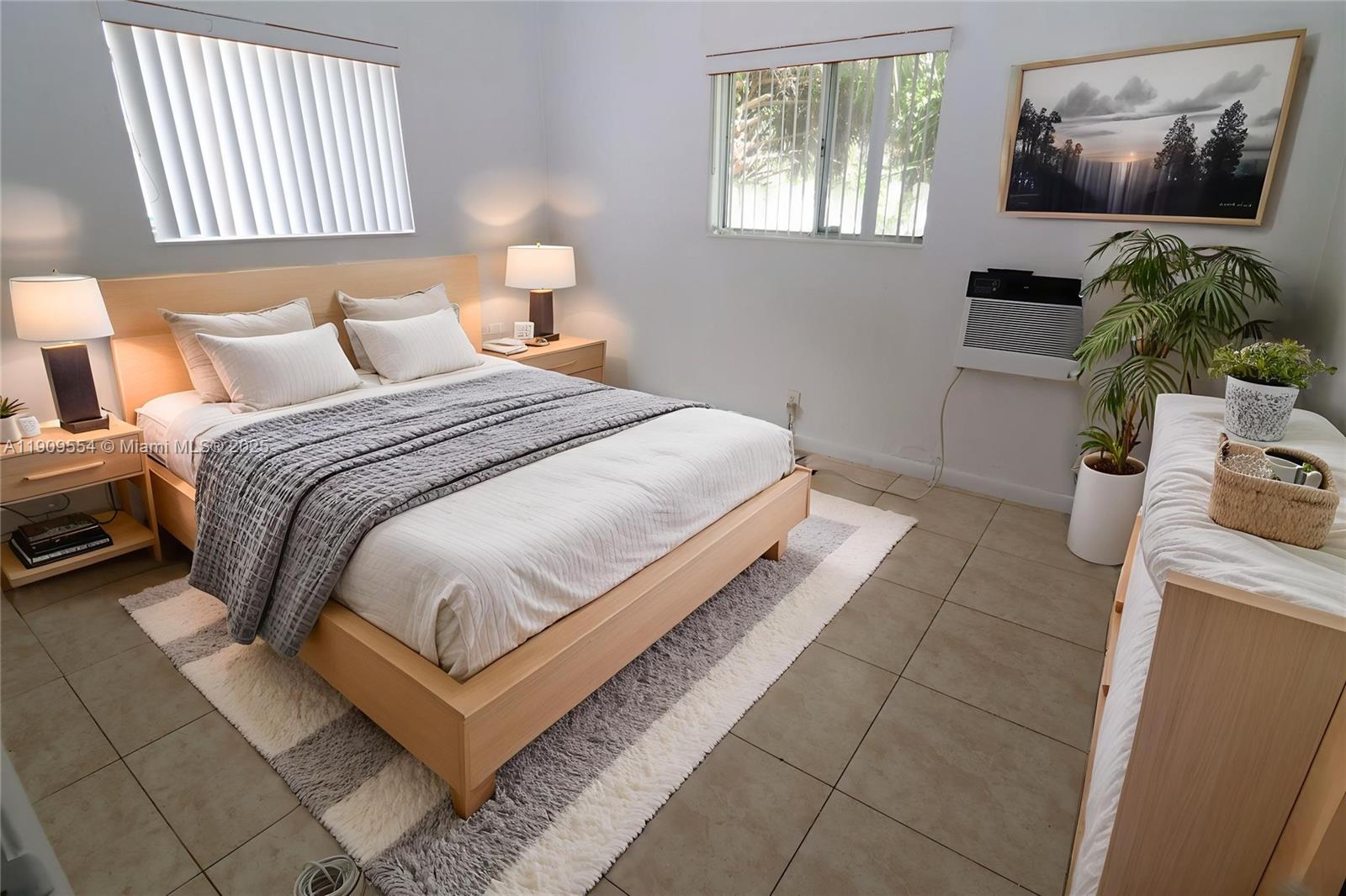 TAFT VILLAS - Residential Lease