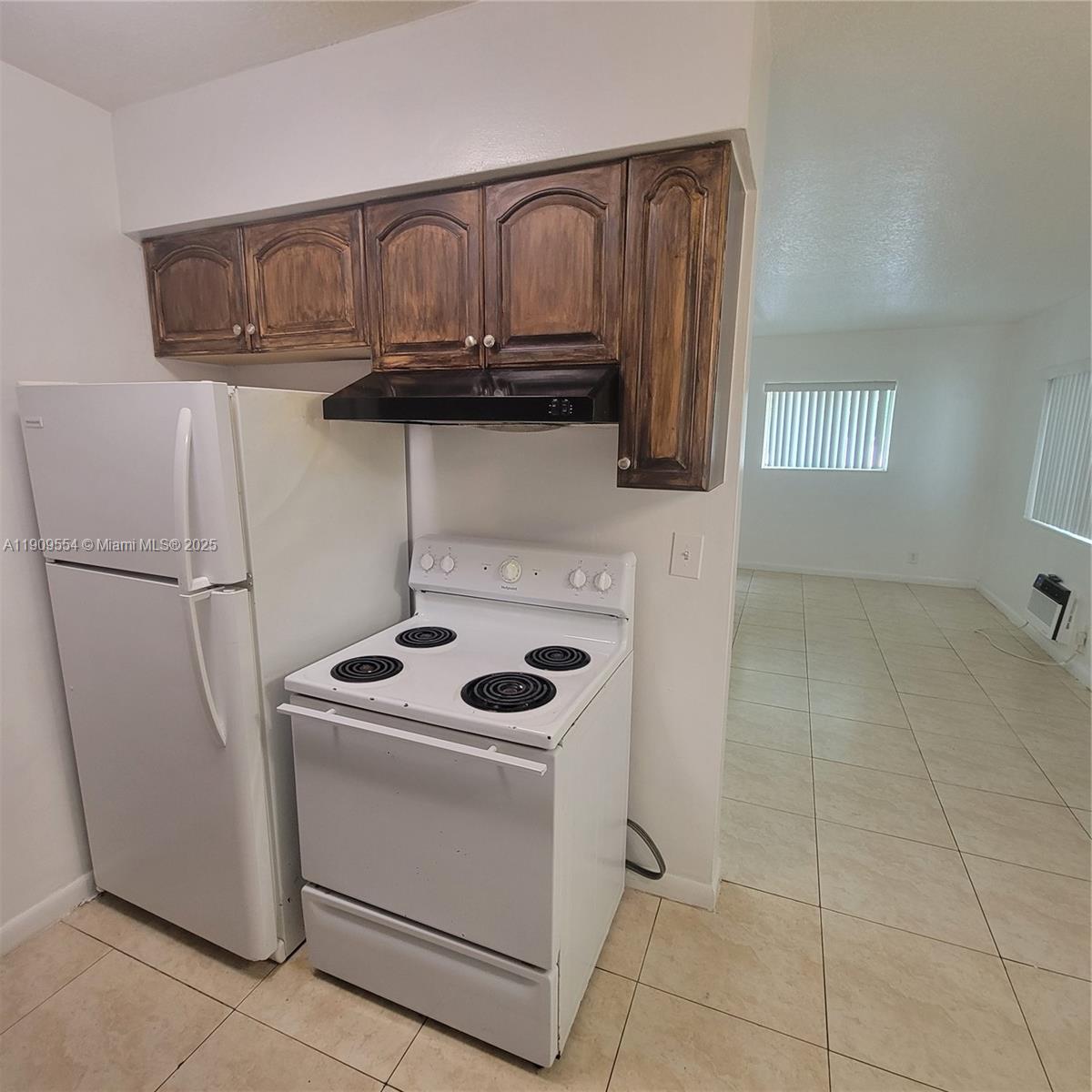 TAFT VILLAS - Residential Lease