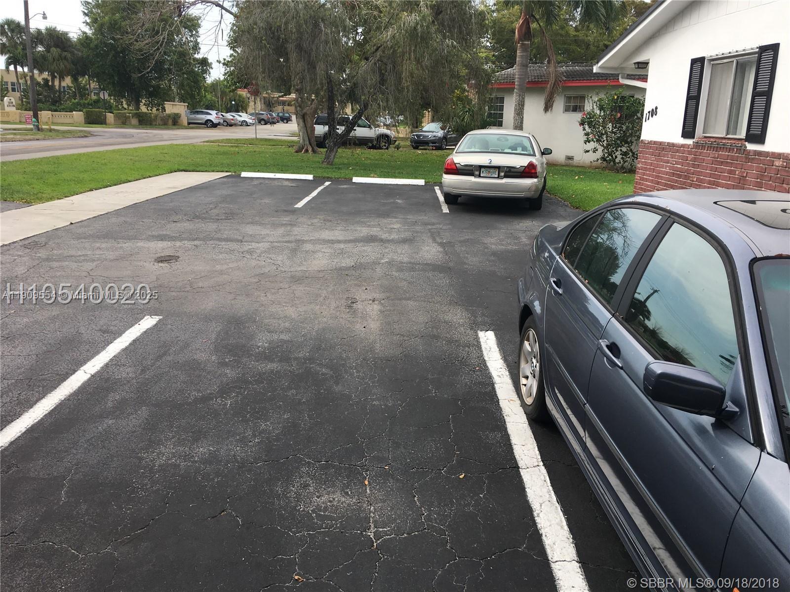 TAFT VILLAS - Residential Lease