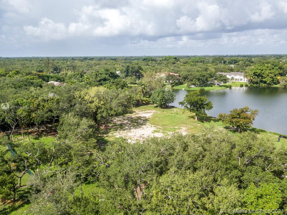 SNAPPER CREEK LAKES SUB - Land