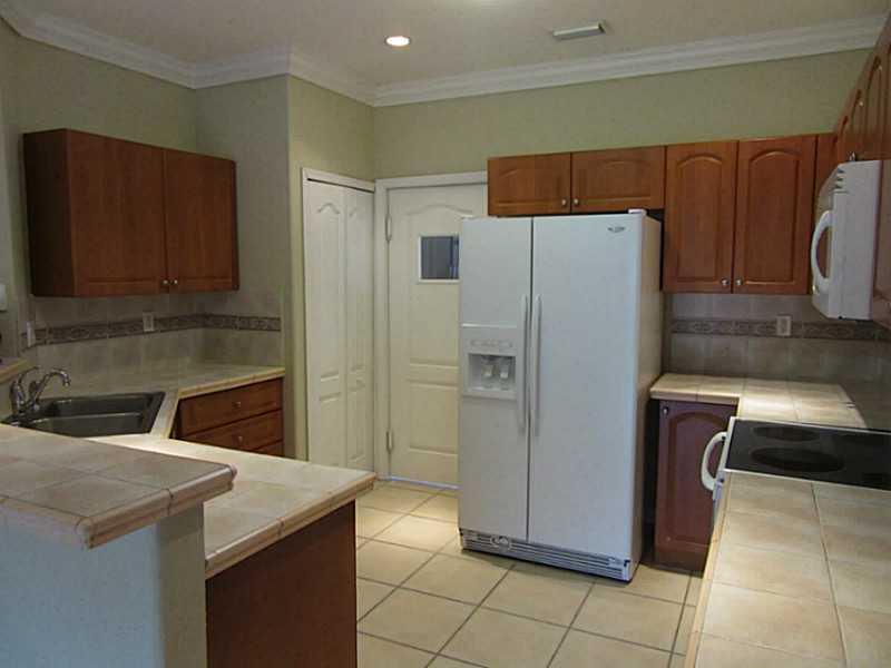 PONCE ESTATES SEC 2 - Residential Lease