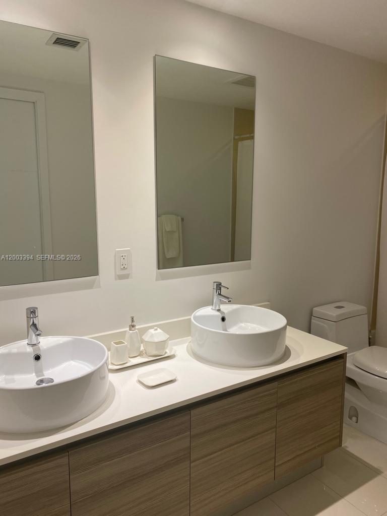 3401 MIDTOWN CONDO - Residential