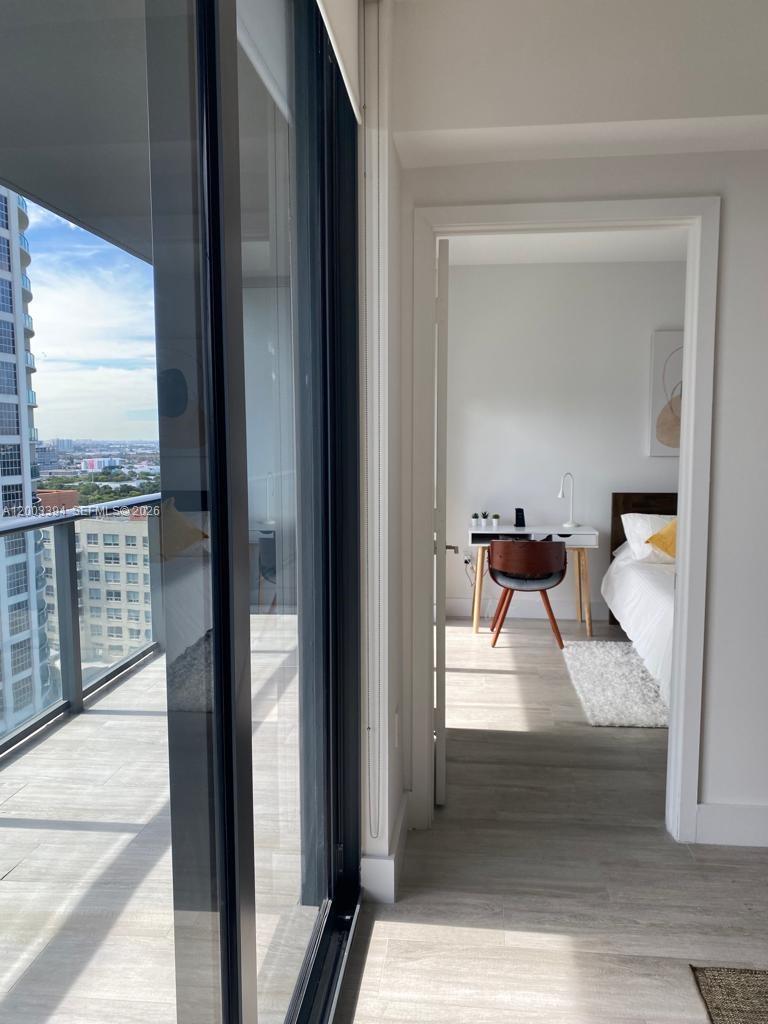 3401 MIDTOWN CONDO - Residential