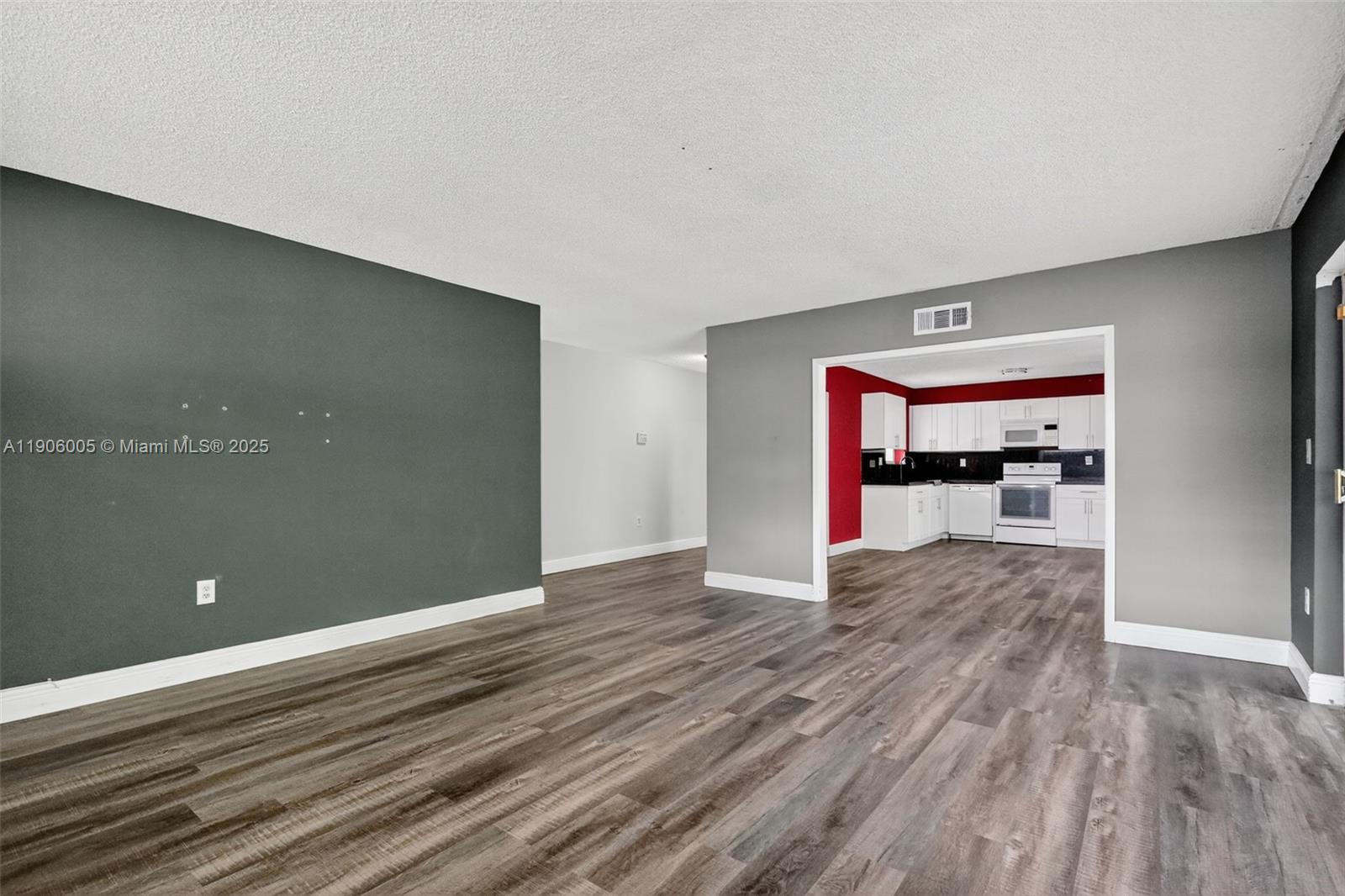 FAIRWAY PARK SEC 3 - Residential