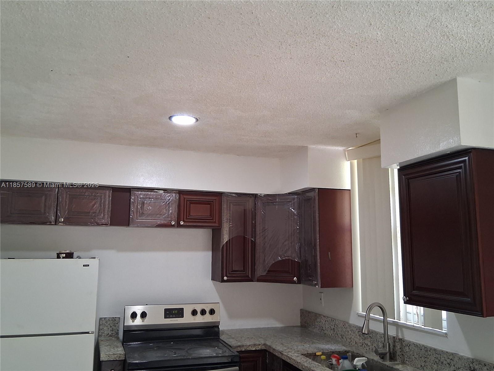 LEE PARK CONDO - Residential Lease