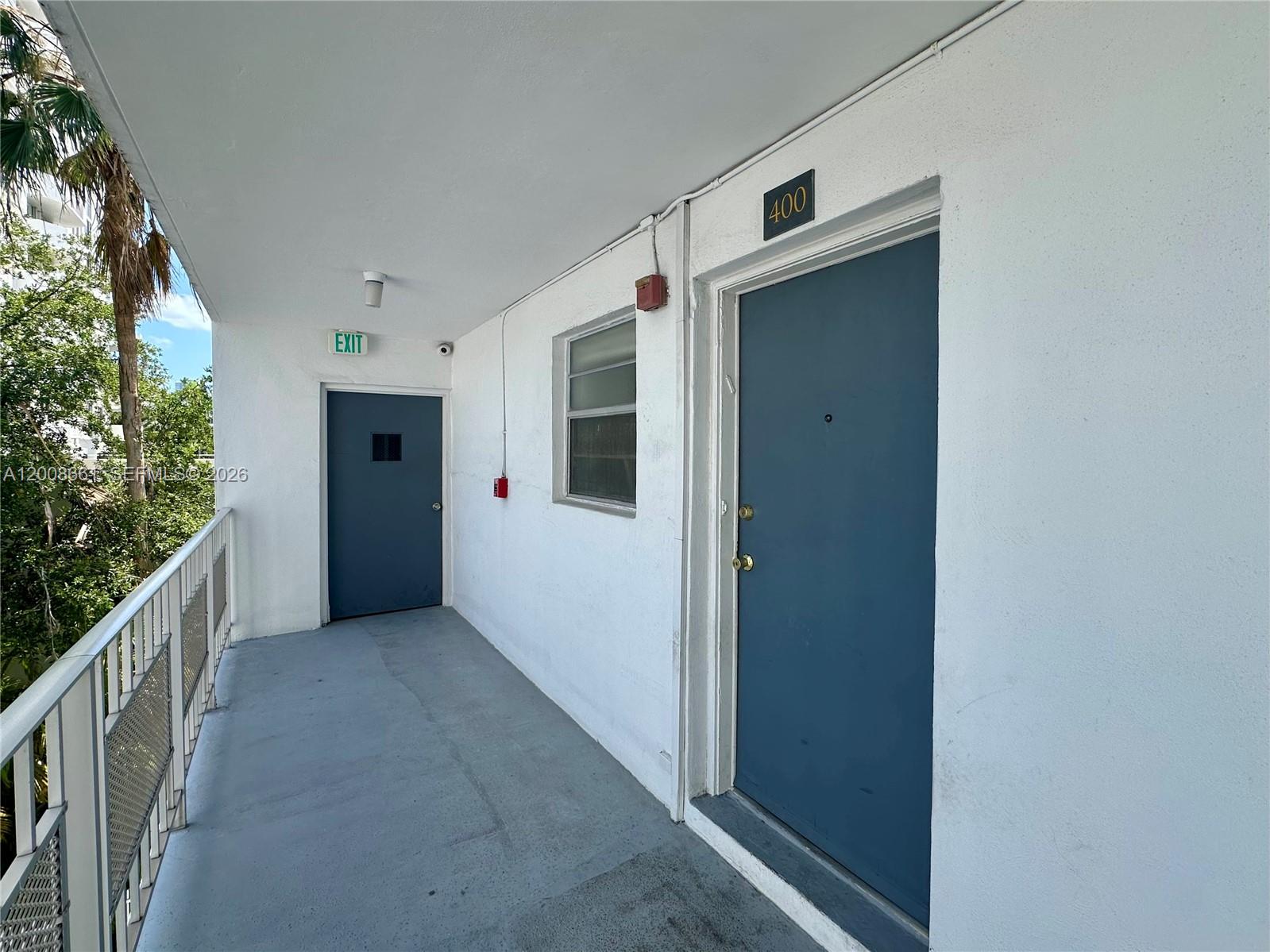 GOLDEN HOUSE CONDO - Residential