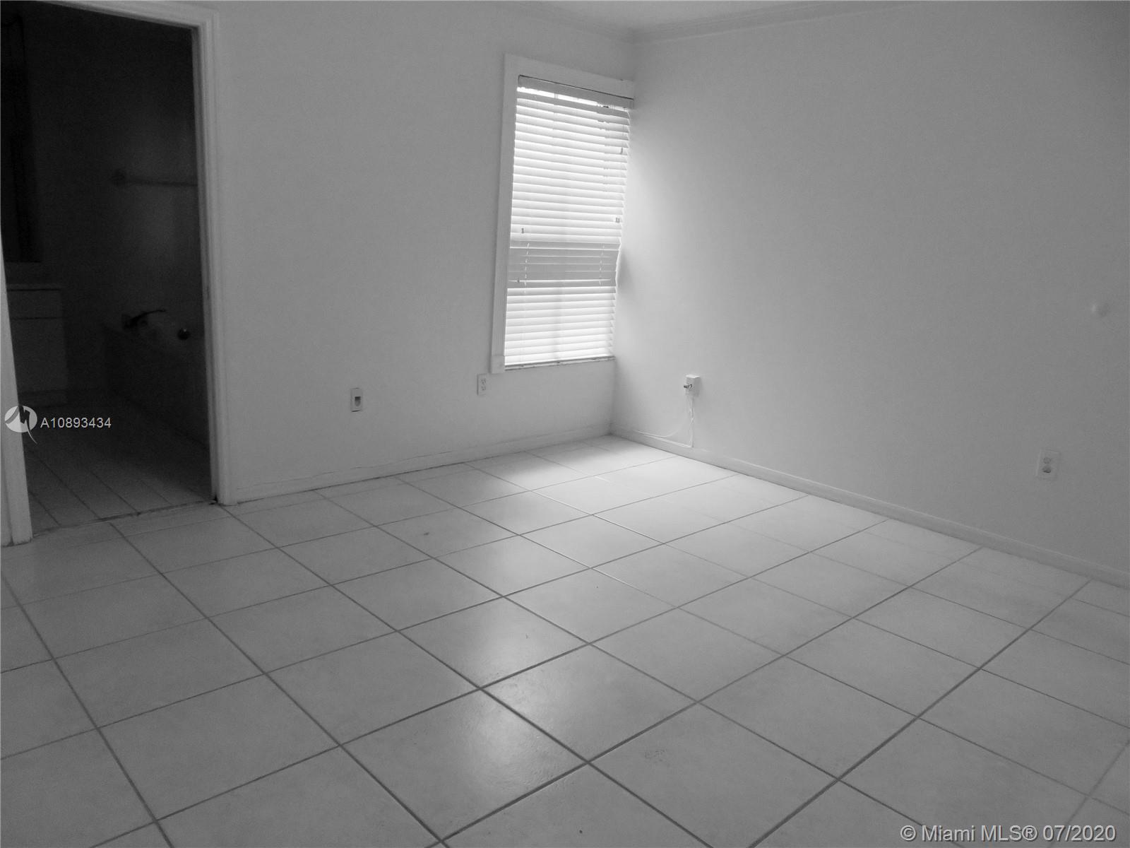 SHOMA HOMES AT KENDALL - Residential