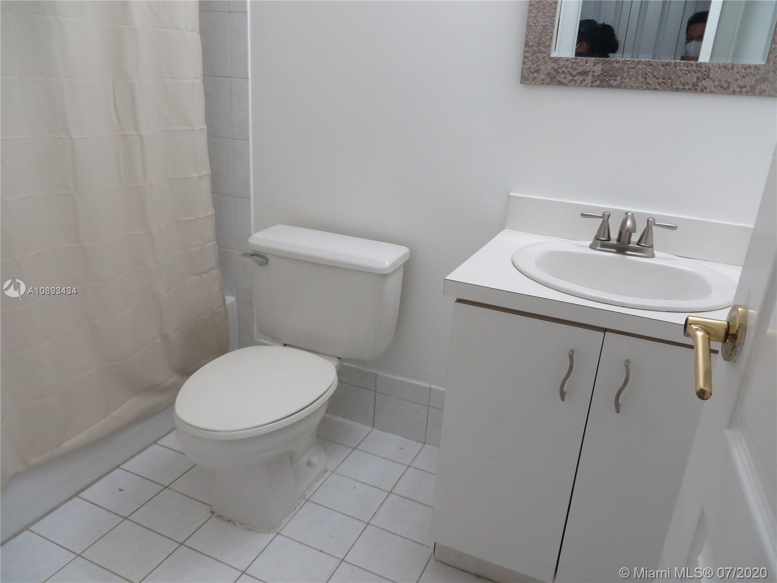 SHOMA HOMES AT KENDALL - Residential