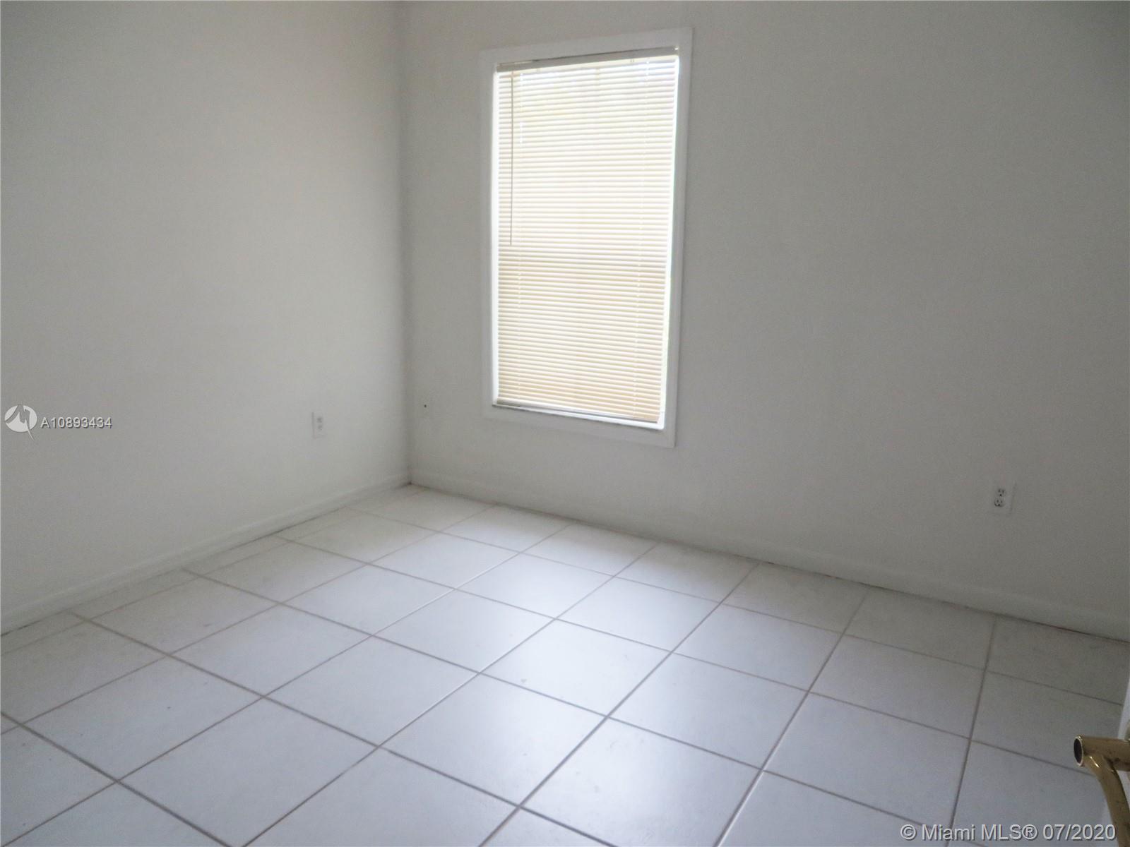 SHOMA HOMES AT KENDALL - Residential