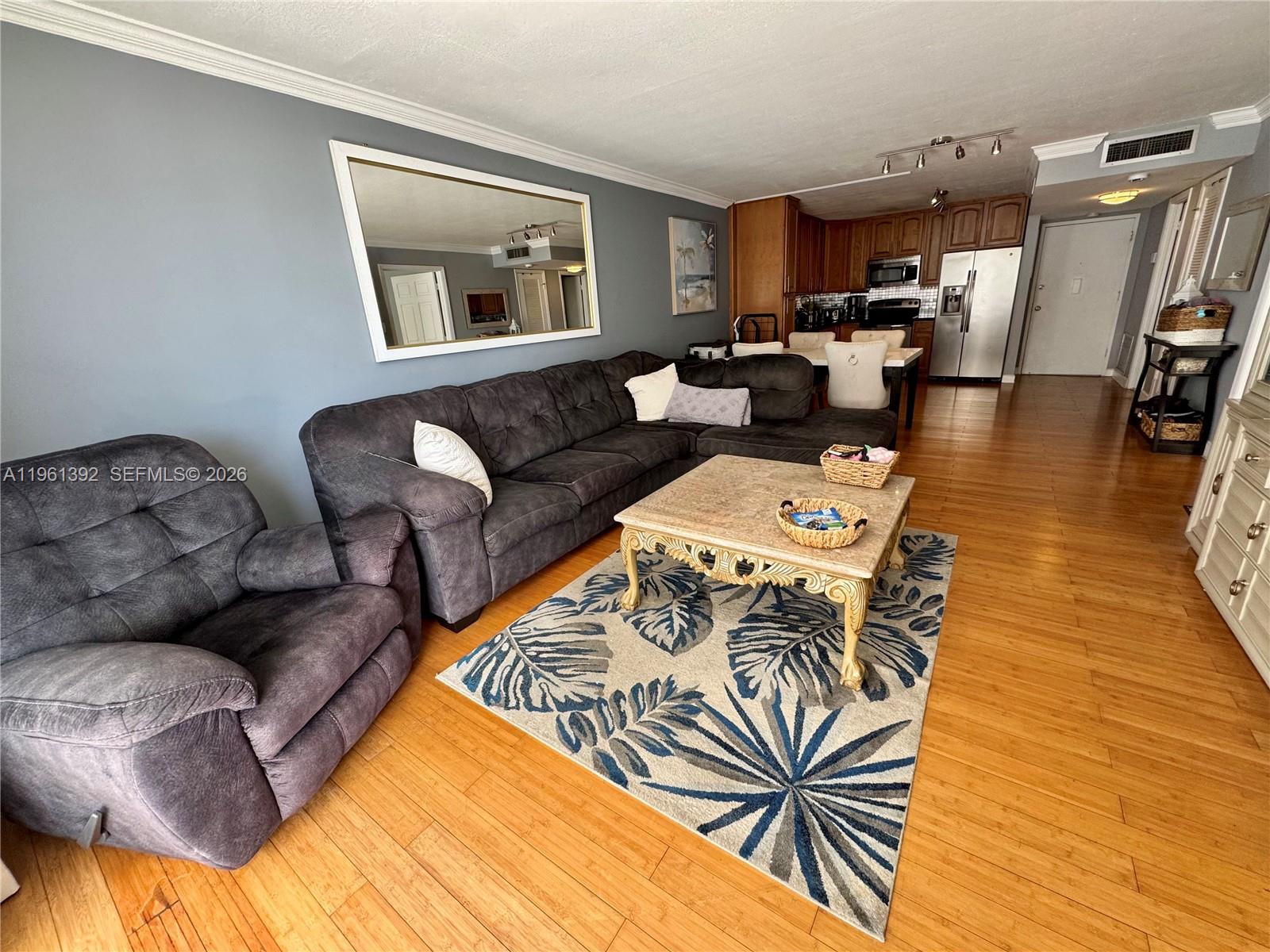 18051 Biscayne Blvd 503