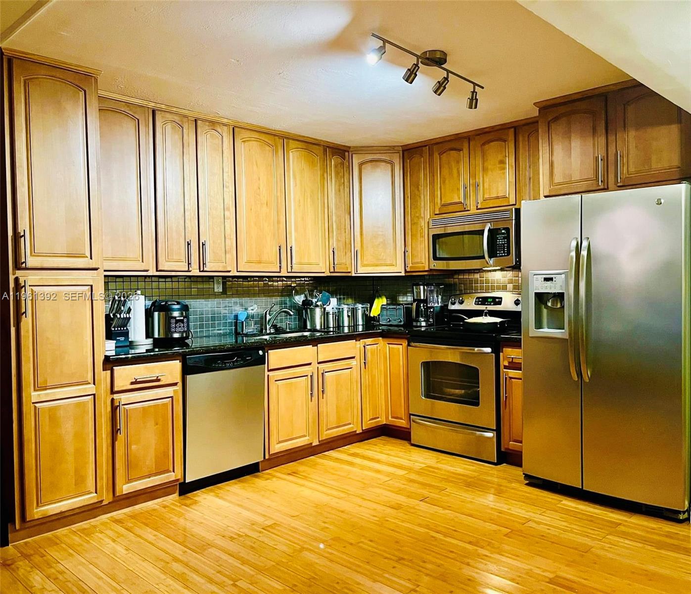 18051 Biscayne Blvd 503