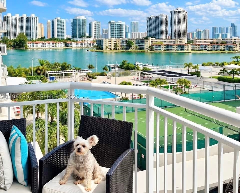 18051 Biscayne Blvd 503