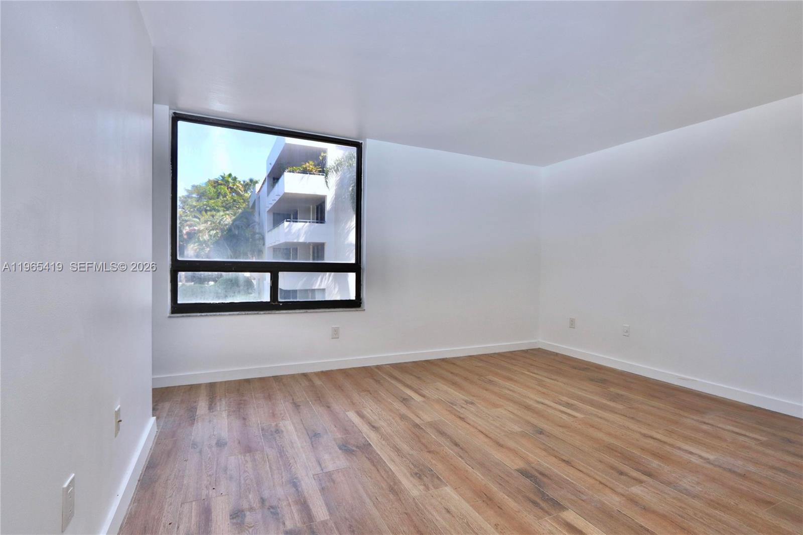 SPINNAKER BAY AT THE WATE - Residential