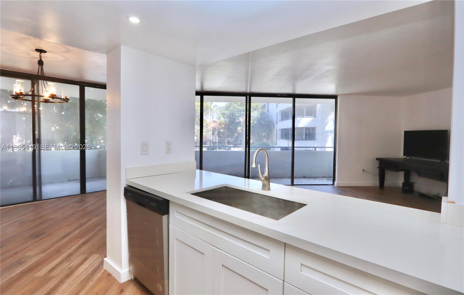 SPINNAKER BAY AT THE WATE - Residential