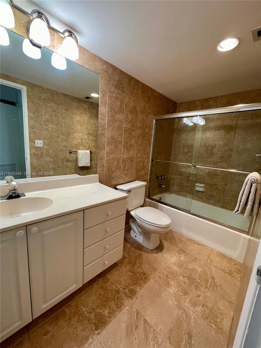 OCEANVIEW BUILDING A COND - Residential