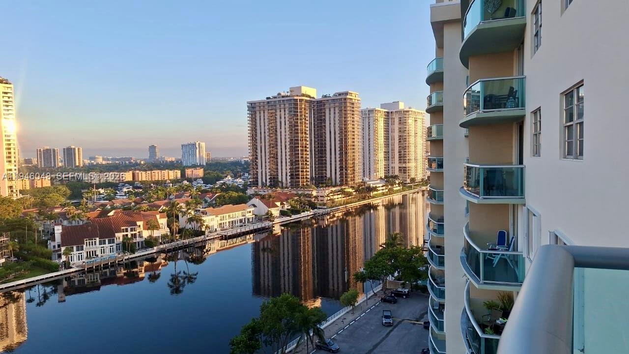 OCEANVIEW BUILDING A COND - Residential