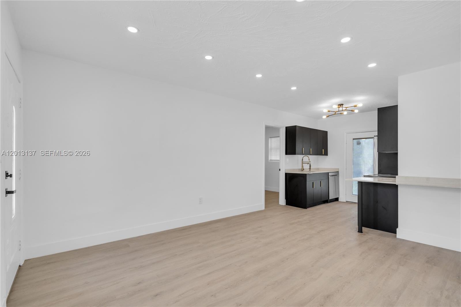 ORANGE RIDGE - Residential