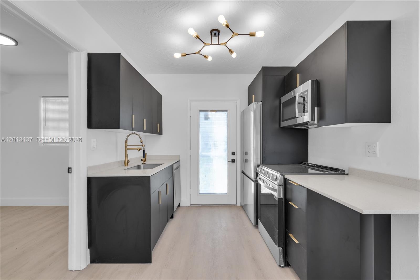 ORANGE RIDGE - Residential