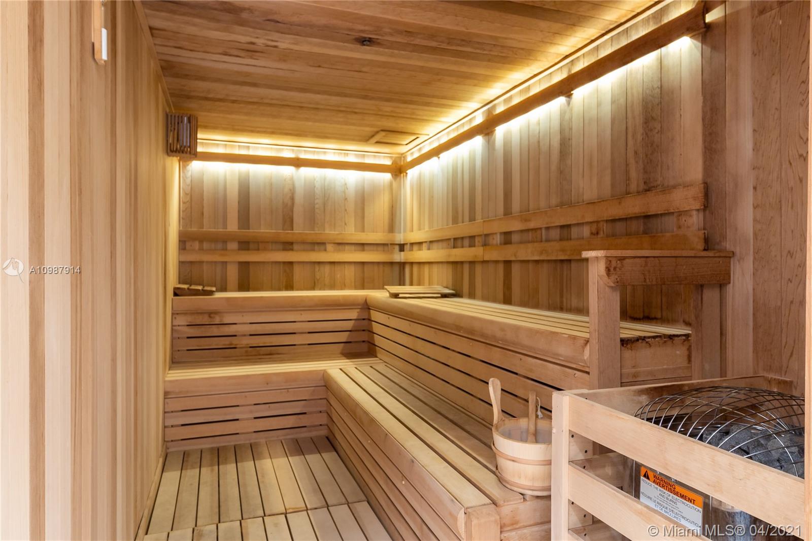 TURNBERRY OCEAN COLONY SO - Residential