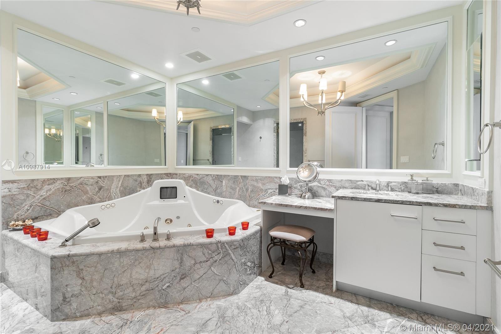 TURNBERRY OCEAN COLONY SO - Residential