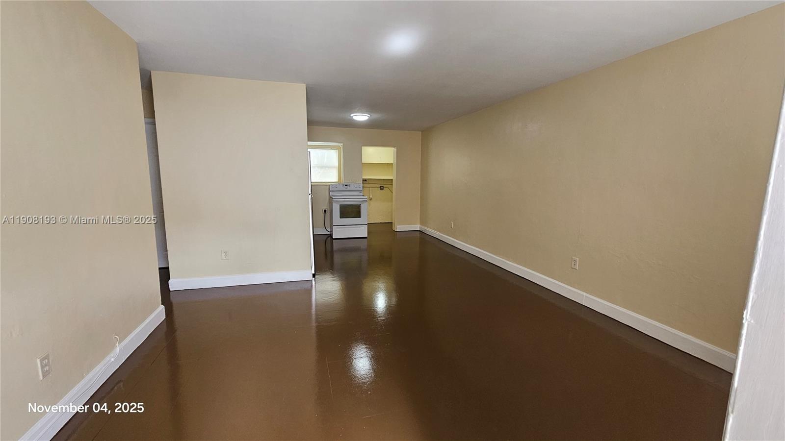 FLORAL HEIGHTS - Residential Lease