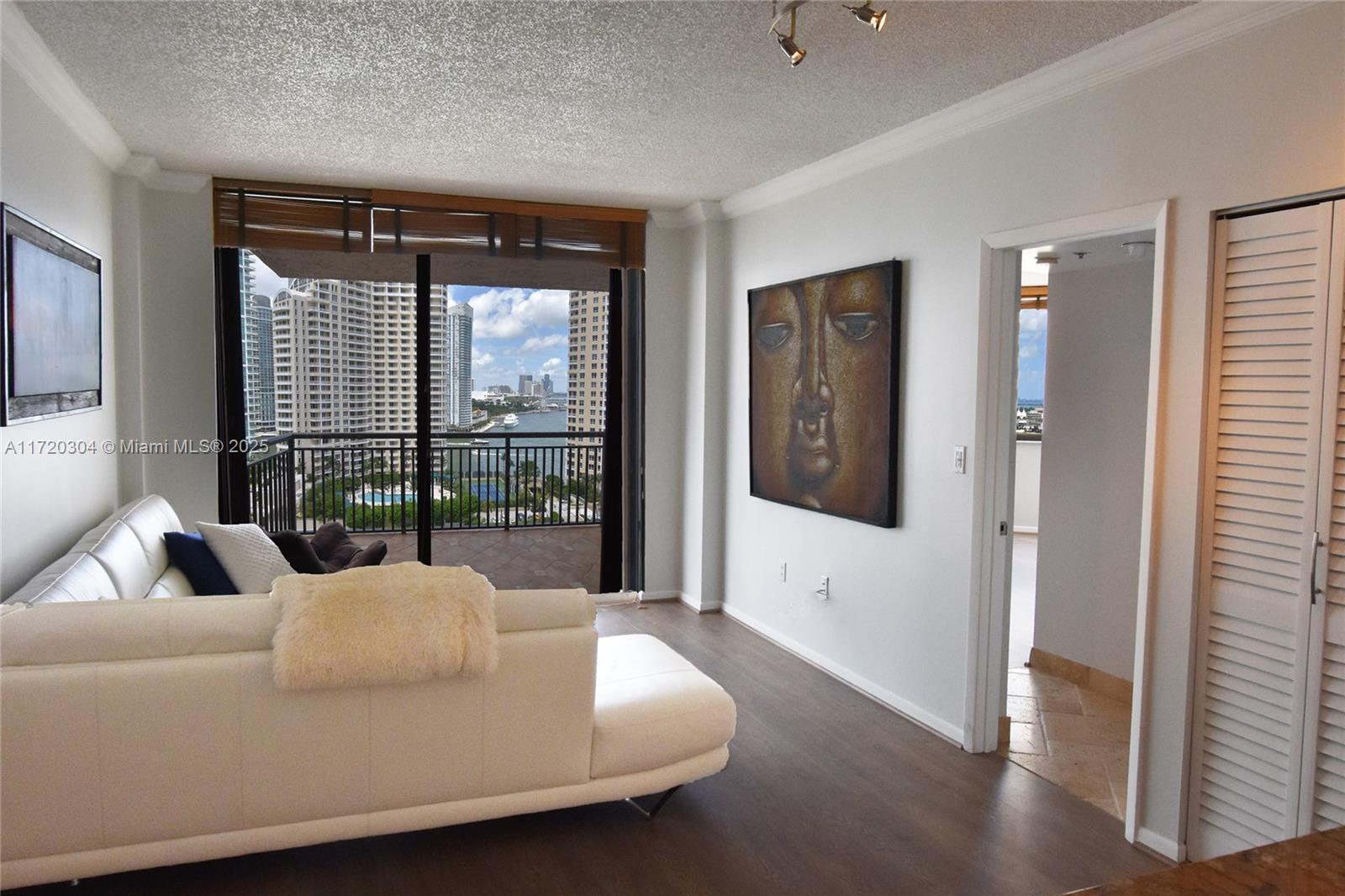 540 Brickell Key Dr PH1812